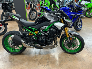Nouvelles motos authentiques Kawasaki Z900 SE (ABS) 2025 en vente - Product Image 3
