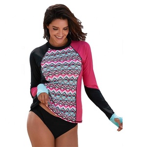 Haut de bain anti-UV à manches longues pour femme avec imprimé géométrique, en spandex et polyester - Product Image 1