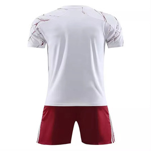 Jersey de fútbol y kits de fútbol diseñados para hombres, mujeres y jugadores jóvenes que desean calidad y estilo - Product Image 6