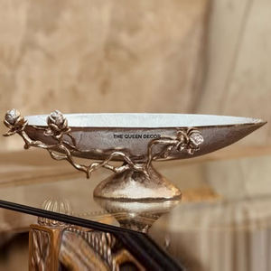 Moderno Tazón de Metal para el Hogar, Nuevo y Popular, Estilo Moderno con Decoración Dorada y Blanca, el Mejor Tazón para Servir - Product Image 3