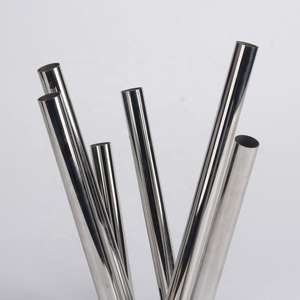 Florero Minimalista de Tubo Metálico con Acabado Pulido para Decoración Floral en Interiores de Hogar, Oficina, Hotel, Eventos y Mesas - Product Image 3