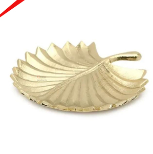 Plato de diseñador de concha con acabado dorado de diseño de tendencia 2025 para servir comida - Product Image 5