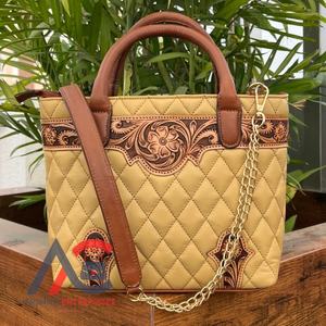 กระเป๋าถือขนาดเล็กของผู้หญิงหนังแท้ลายควิลท์กระเป๋าสะพายข้างทรงแมสเซนเจอร์แฟชั่นสำหรับผู้หญิง - Product Image 1