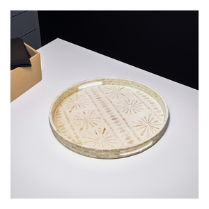 Bandeja Decorativa de Lujo Hecha a Mano con Incrustaciones de Madreperla de Vietnam, Ecológica y Elegante, para Uso en Hoteles y Hogares Modernos - SM2030 - Product Image 1