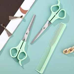 Kit profesional de corte de pelo de peluquero de acero inoxidable de 6,7 pulgadas, tijeras de adelgazamiento, peine y tijeras, herramienta profesional para adelgazar el cabello - Product Image 6