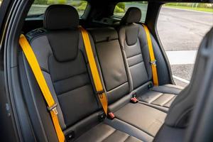 VOLVO V60 Recharge T8 Polestar Engineered 2023 d'occasion (conduite à gauche/droite) - Product Image 2