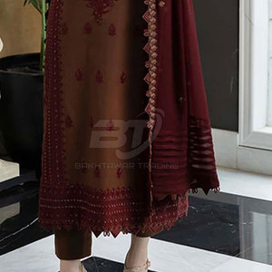 Collection festive Shalwar Kameez Dupatta pour femmes 3 pièces Shalwar Kameez Dupatta imprimé numérique pour femmes - Product Image 4