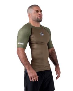 2024 hommes personnalisé BJJ Rash Guard pas de Compression à manches courtes Fit 80% Polyester 20% Spandex pour MMA du Pakistan - Product Image 2