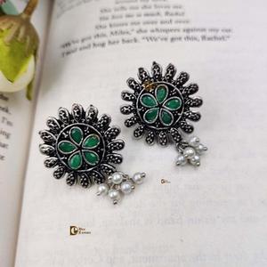 Handmade German Silver Stone Work Round Stud Earrings for Women Girls Casual Party Wear Flower Pattern Pearl Main Stone for Gift - Product Image 5