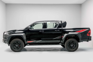 Como nuevo, precio asequible, 2026 Attitude Black TY-Hilux Doble Cabina GR Sport 4.0L 4x4 4WD Camioneta Lista para enviar - Product Image 5