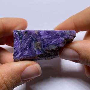 พลอยชารอยต์ทรงลูกแพร์ขัดเงาธรรมชาติ คุณภาพสูง หลายสี ขาว เหลือง เขียว น้ำเงิน ขนาดสั่งทำได้ - Product Image 4