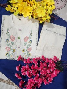 Kurta de algodón con cuello redondo bordado floral con pantalón 100% Top de lino transpirable para estilo de moda de verano - Product Image 2