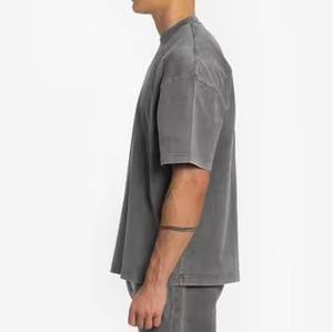 เสื้อยืดโอเวอร์ไซส์แบบฟอกสี 100% ผ้าฝ้าย วินเทจ ลุคสตรีทแวร์ คอกลม แขนสั้น สำหรับผู้ชาย เสื้อฟอกสี - Product Image 4