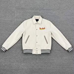 Veste de baseball universitaire de haute qualité, unisexe, hiver, bouton unique, polaire, grande taille, logo sur le devant, couleur personnalisable - Product Image 1