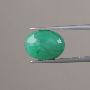 Esmeralda Natural Certificada IGI, Gema Suelta al por Mayor, 5.43 Quilates, Corte Ovalado, 13.5x10mm, Verde Premium, Encerado/Aceitado, para Joyería - Product Image 3