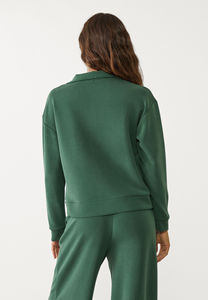 Alta demanda botella de mujer verde suave al tacto sudadera cuello alto Sudadera con capucha bordado decoración mangas largas para gimnasio de invierno - Product Image 4