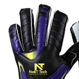 Tech Industries Gants de gardien de but de haute qualité à des fins de match et d'entraînement Conception et logo personnalisés - Product Image 3