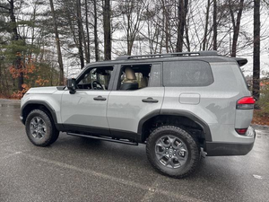 H&S LEXUS GX 550 OVERTRAIL+ 2024 SUV VOITURE D'OCCASION HAUTE QUALITÉ - Product Image 2