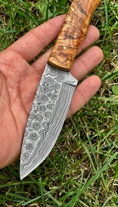 Couteau de chasse Damas personnalisé fait à la main forgé à la main lame en acier Damas gaine en cuir OEM pris en charge nouveau Design couteau de Cowboy - Product Image 3