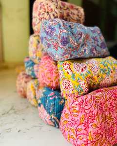 Indian quilted hand block print cotton cosmetic bag Toiletry bag Makeup pouch Accessory case Women's travel bag Handmade Kantha - Product Image 3