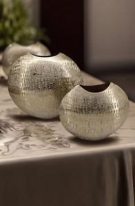 Jarrón de Metal Estilo Europeo Florero de Mesa de Aluminio Decorativo en Tono de Color Doble Florero Negro Craquelado Maceta para Flores - Product Image 3