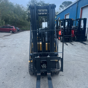 Oferta Exclusiva de Subasta para Montacargas 2C3000 con Neumáticos de Amortiguación, Capacidad de Carga de 3000 Libras - Product Image 4