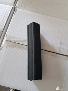 Proveedor e importador de briquetas de carbón activado de madera dura para barbacoa, Pini Kay, empresa comercial mayorista de exportación, alto valor calorífico, bajo costo. - Product Image 5