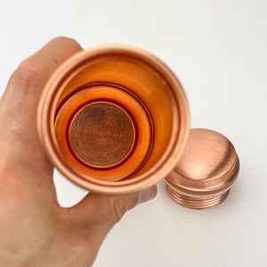 Botella de Agua Potable de Gran Capacidad, Ecológica, de Cobre Puro Sostenible |   Botella Reutilizable con Tapa y Tapón de Rosca - Product Image 3