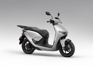 2025 6kW CUV e (Motocyclettes) Disponible pour expédition mondiale - Product Image 2