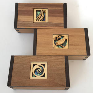 Near Me Caja de joyería de corazón de madera Caja de joyería de madera Venta caliente Regalos y artesanías Cajas de madera Letreros de pared Hecho EN LA India - Product Image 5