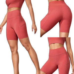 Short de yoga sans couture de haute qualité pour femmes, respirant, vêtements de sport actifs avec motif solide OEM personnalisé du Pakistan - Product Image 1