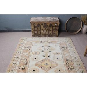 พรมวินเทจสไตล์ตุรกี ขนาด 5.1x7.2 ฟุต สีเบจลายจุด ทำจากขนสัตว์ - Product Image 4