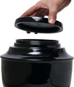 Urnes funéraires modernes en métal noir pour cendres humaines - Qualité supérieure, écologiques - Product Image 3