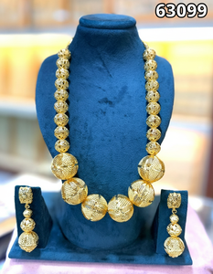 Dubai Vintage Copper Gold-Plated Women's Jewelry <b>Set</b> Sand Gold Anniversary Accessories Pendant Flower Main Material Brass - Product Image 3