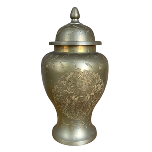 Jarra de Templo de Latón Puro de Alta Calidad con Grabado, Acabado Pulido, Jarra de Templo de Latón Vintage para Decoración de Templos - Product Image 1