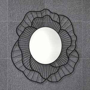 กระจกติดผนังโลหะผลิตจากอินเดียดีไซน์ดอกไม้สไตล์โมเดิร์นตามสั่ง - Product Image 4