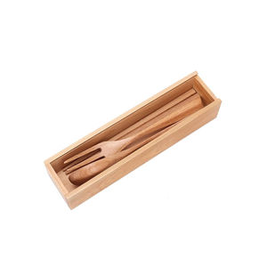 Boîte cadeau en bois personnalisée, ensemble de 24 couverts en acier inoxydable rose gold arc-en-ciel noir, design tendance et élégant - Product Image 3