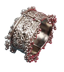 Stylish Oxidised Silver <b>Adjustable</b> Size Cuff <b>Bracelet</b> For Women & Girls Traditional Indian Design Ideal for Casual & Formal Wear - Product Image 4