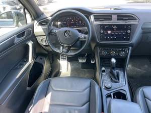 Volkswagen Tiguan SEL Premium R-Line 4Motion SUV 2020 Usado en Buen Estado - Product Image 2