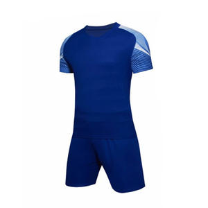 Meilleures ventes directes du fabricant, uniforme de football vert décontracté, survêtement d'entraînement avec impression de logo personnalisé de haute qualité pour le service OEM - Product Image 1