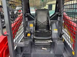 Cargadora Compacta de Orugas Usada Takeuchi TL8 2018 en Venta - Product Image 5