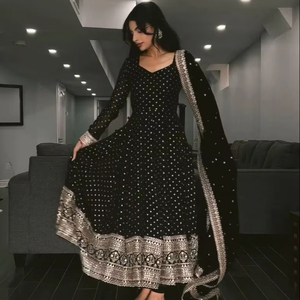 TENNECY Nuevo Vestido Georgette Estilo Bollywood con Bordado de Lentejuelas, Dupatta de Diseñador, Largo Maxi, Reversible para Fiestas y Eventos - Product Image 1