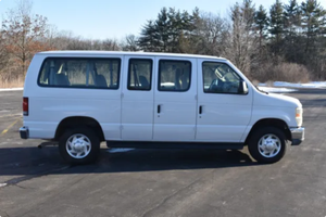 DRIVE - Véhicule d'occasion conduite à gauche |   Conduite à droite |   2013 FORD E-350 SUPER DUTY XLT 5.4 12 PASSAGERS FOURGON - Product Image 2