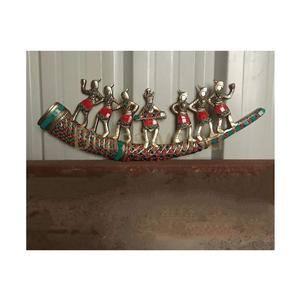 La sculpture de dieu en métal en laiton doré canalise la beauté céleste et la force spirituelle à travers la maîtrise artistique traditionnelle - Product Image 2