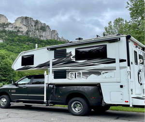 Camper para Camioneta Personalizable Allroad con Diseño Deslizable, Hecho de Aluminio Resistente - Product Image 2