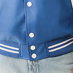 Chaquetas Varsity de Piel de Oveja de Alta Calidad Anti-UV para Hombre y Mujer, Nuevo Estilo con Cuello Alto, Todas las Tallas y Colores, Lana de Baja Densidad - Product Image 5