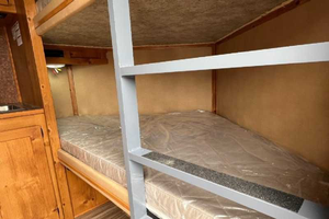 Remolque para Caballos Harmar Dixie Star 206DSBP Usado de Calidad, Modelo 2024, Tipo Remolque para 2 Caballos con Espacio para Alojamiento, Listo para Enviar - Product Image 6