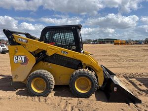 รถตักล้อยาง Caterpillar 262D3 ปี 2023 มือสอง พร้อมเครื่องยนต์และเกียร์ Cummins ประสิทธิภาพสูง รับประกัน 4 ปี ราคาถูก ขาย - Product Image 4