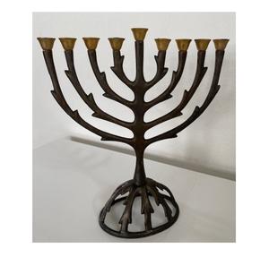 Meilleur prix de gros Menorah Bougeoirs Religions Candélabres Hanukkah Chandeliers 9 Bras Indien Fait à la main Gris Fini - Product Image 5