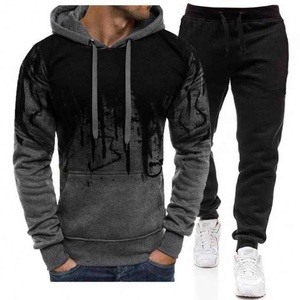 Conjunto Deportivo Informal para Hombre, Conjunto de Entrenamiento Deportivo de Invierno con Capucha y Logotipo, Chándales de Talla Grande con Estampado Sólido, Chándales de Poliéster Transpirables - Product Image 1